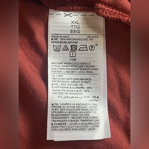 Old Navy Women's Long Sleeve V-Neck Luxe Top - Mauve. Size XXL - Picture 6 of 6